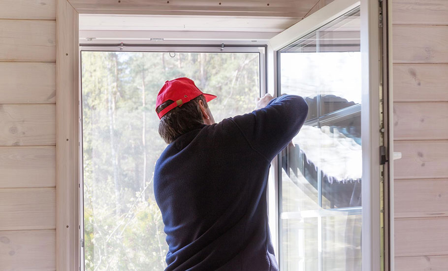 How to Beautify Your Home's Exterior with Specialty Windows